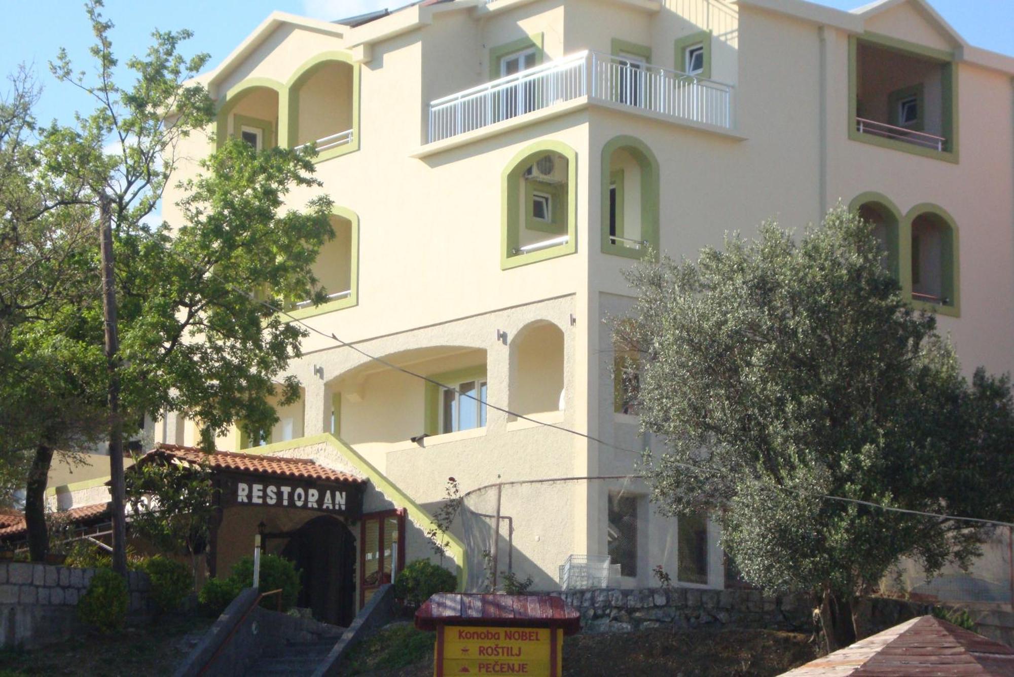 Guest house Pansion Nobel 3*